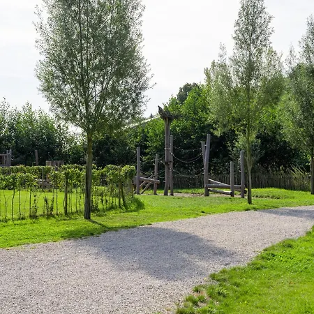 Spacious Getaway With Nature Dom wakacyjny Antoing