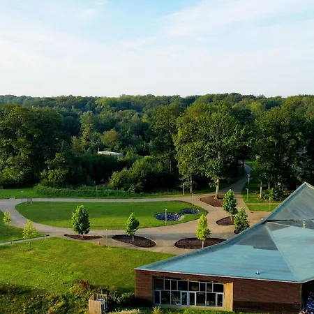 Spacious Getaway With Nature بيت للعطل Antoing