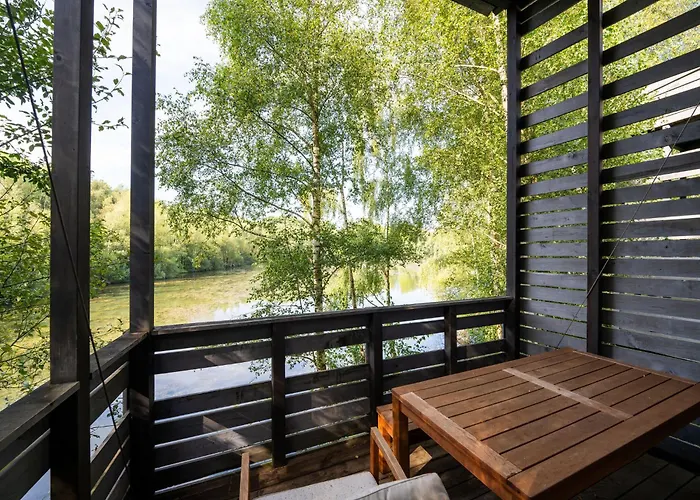 Spacious Getaway With Nature Hébergement de vacances