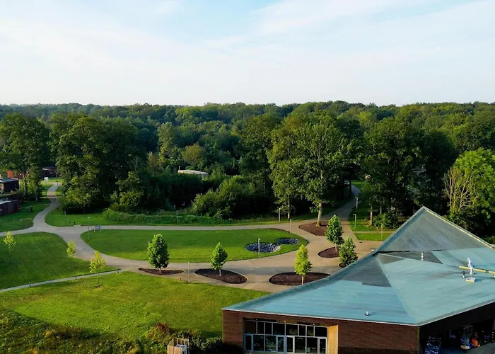 Spacious Getaway With Nature Hébergement de vacances Antoing