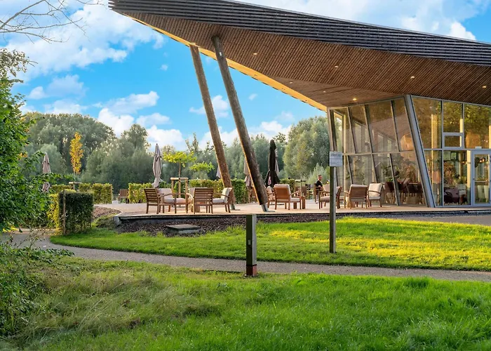 Hébergement de vacances Spacious Getaway With Nature *