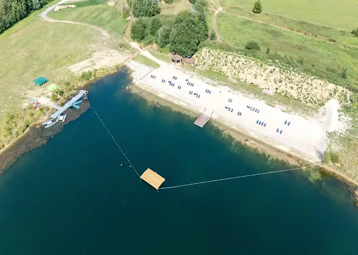 Spacious Getaway With Nature *